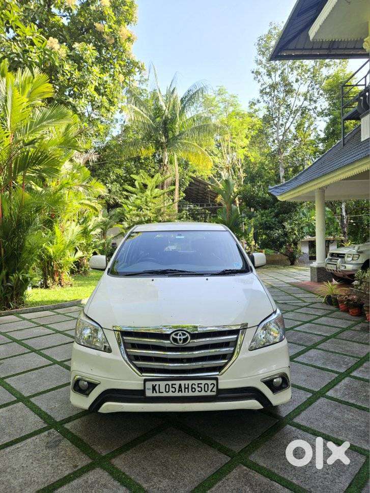 Toyota Innova 2.5 G (diesel) 7 Seater Bs Iv, 2013, Diesel