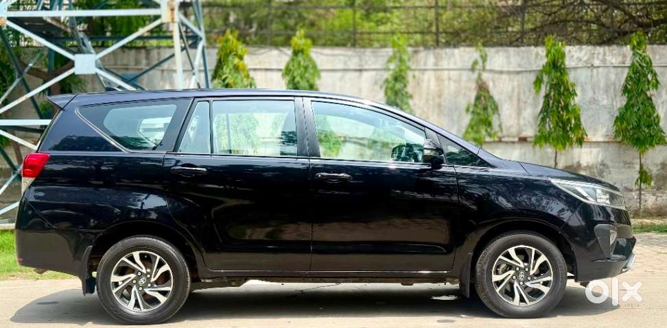 Toyota Innova Crysta 2.4 G Mt, 2021, Diesel