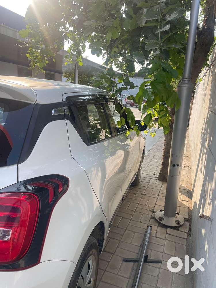Maruti Suzuki Swift 2022 Cng & Hybrids 130000 Km Driven