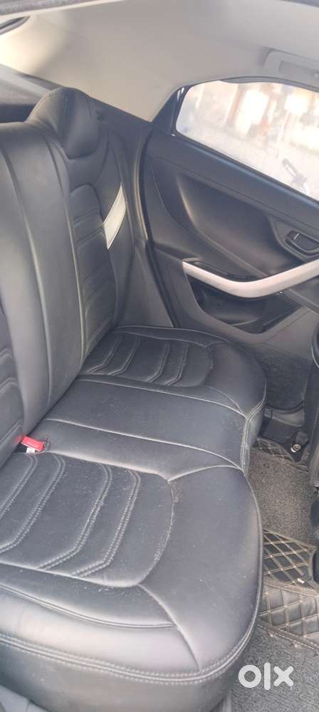 Tata Nexon Petrol 2022 Sunroof Variant 22000 Driven 1st Owner