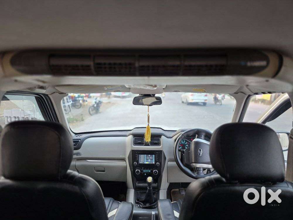 Mahindra Scorpio S10, 2015, Diesel