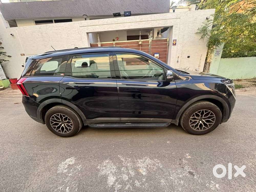 Mahindra Xuv700 Ax 5 Petrol Mt Str (e), 2024, Diesel