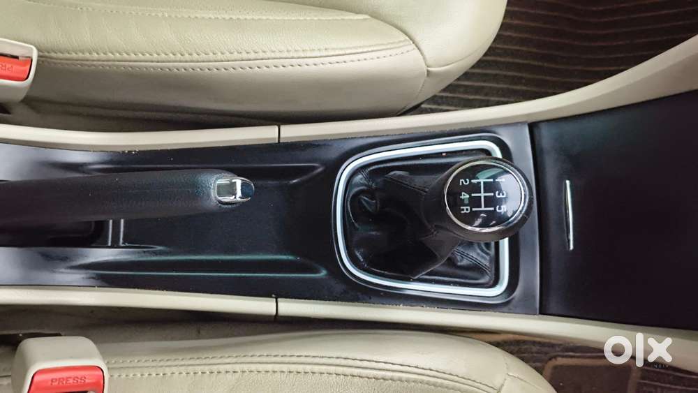 Maruti Suzuki Ciaz 1.5 Alpha Shvs Petrol, 2019, Petrol