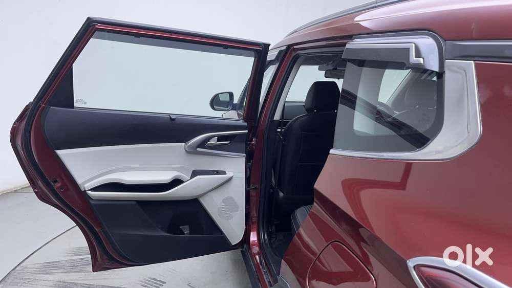 Kia Carens Prestige 1.5 Turbo Petrol Imt 7 Str, 2023, Petrol