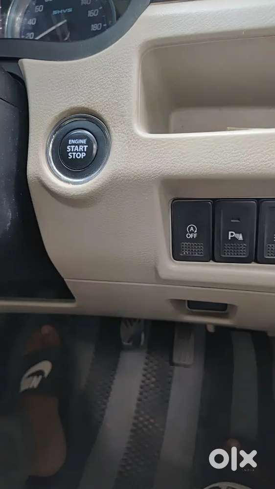 Maruti Suzuki Ciaz 2016 Diesel Good Condition. Sealed Engine. New Tyre