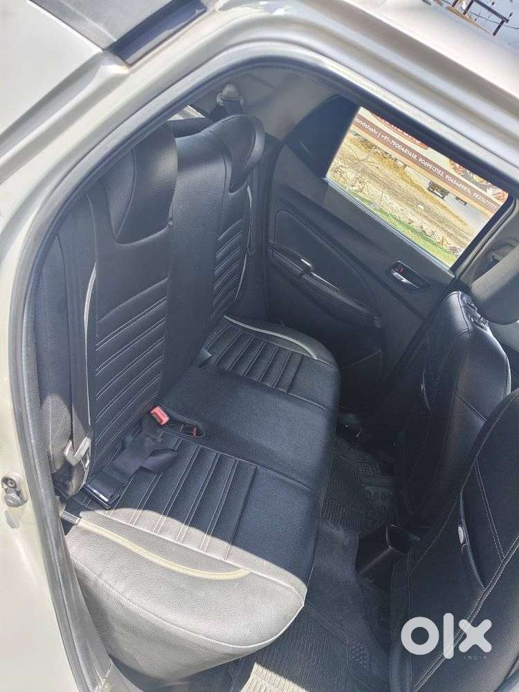 Maruti Suzuki Swift Vxi + Manual, 2018, Petrol