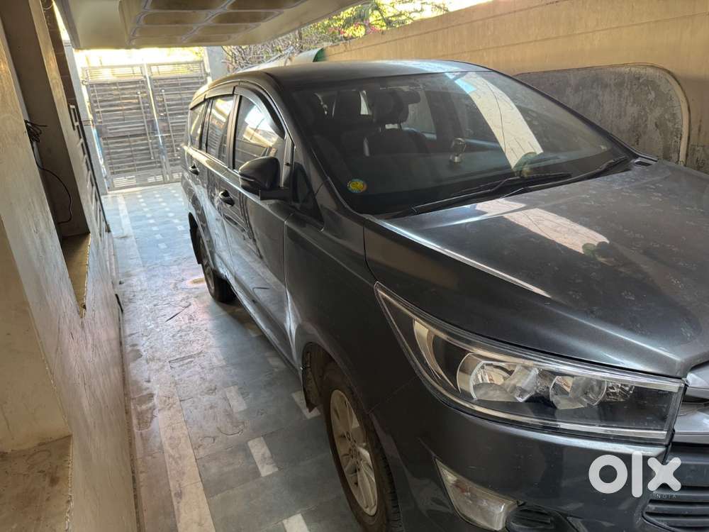 Toyota Innova Crysta 2016