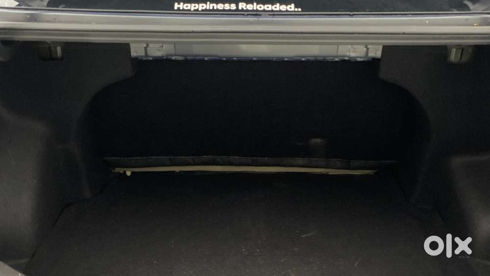 Hyundai Aura Sx Plus Automatic, 2022, Petrol