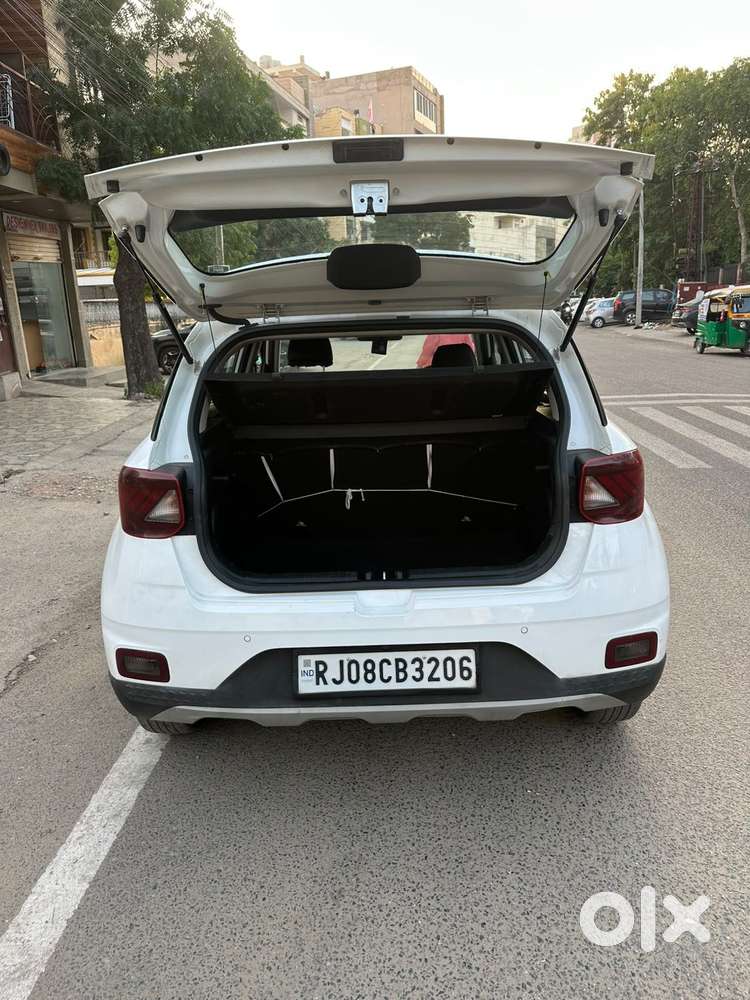 Hyundai Venue 1.2 S Plus, 2021, Petrol
