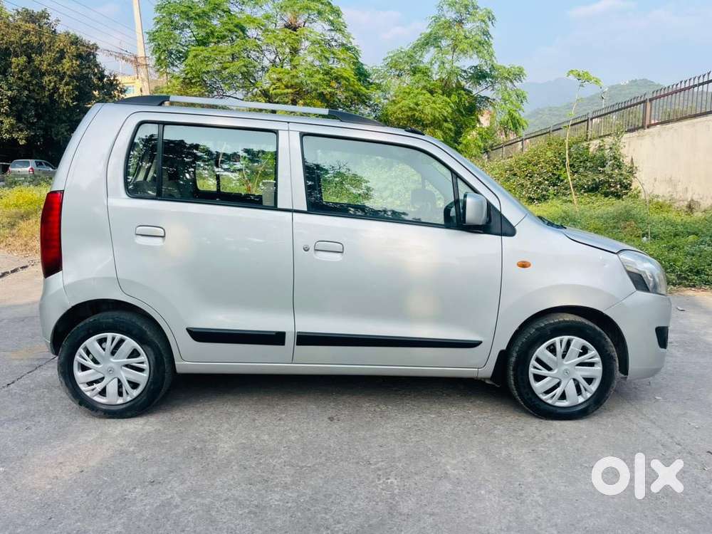 Maruti Suzuki Wagon R Vxi Amt Opt, 2017, Petrol