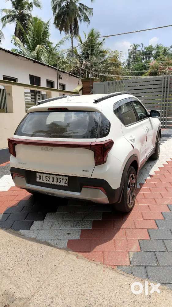 Kia Sonet 2024 Petrol 40000 Km Driven