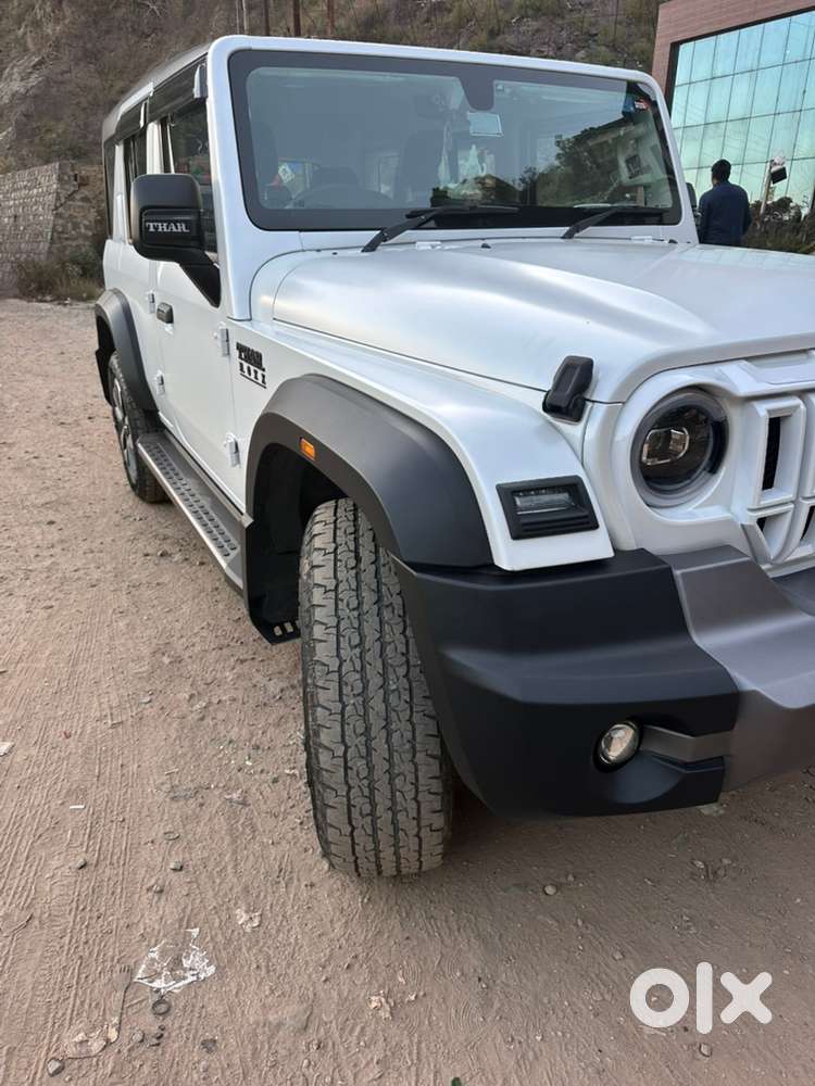 Mahindra Thar Roxx Petrol 2025