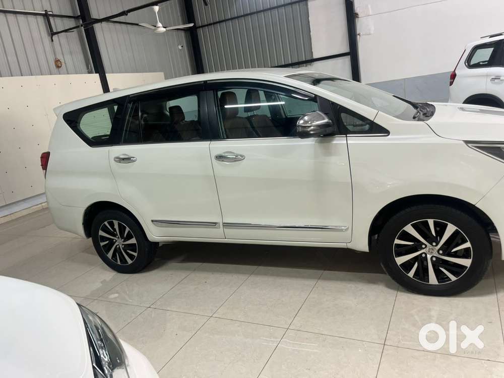 Toyota Innova Crysta 2022
