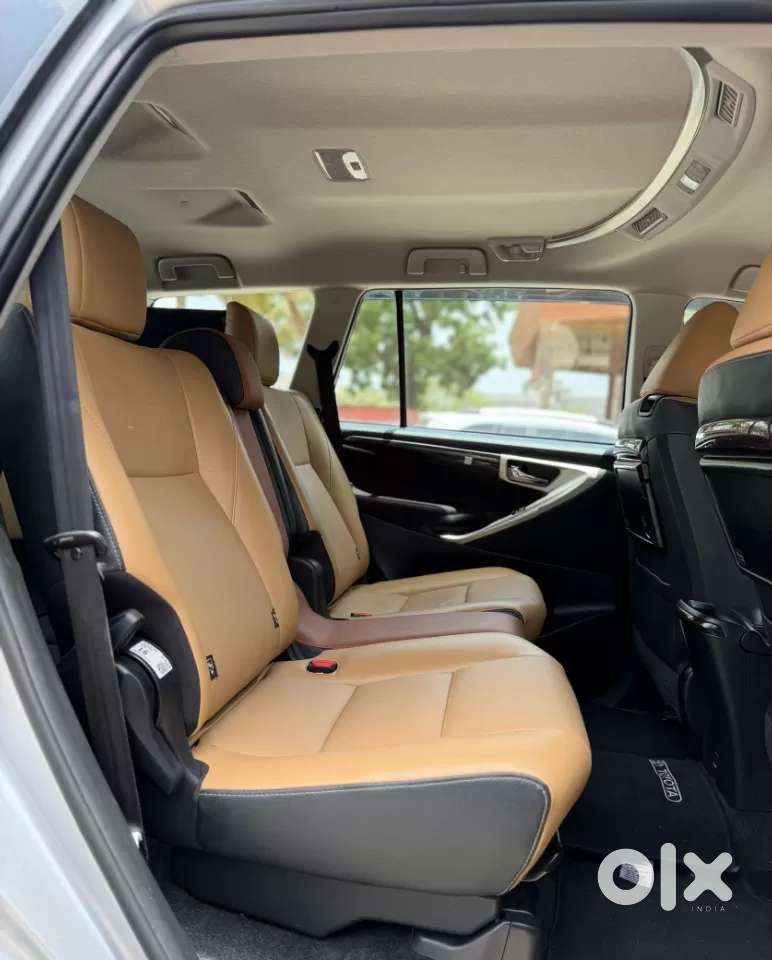 Toyota Innova Crysta, 2025, Diesel
