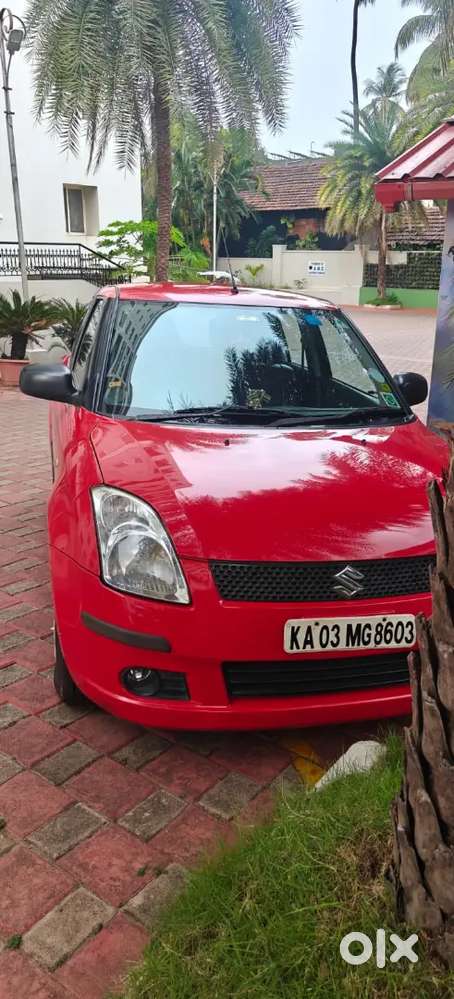 Maruti Suzuki Swift 2006 Petrol 42589 Km Driven
