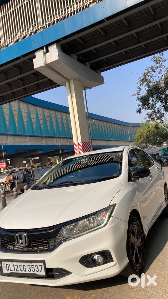 Honda City Vx Optional Sunroof.