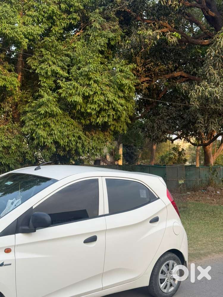 Hyundai Eon Magna Plus
