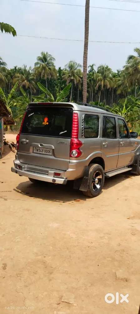 Mahindra Scorpio Classic 2011