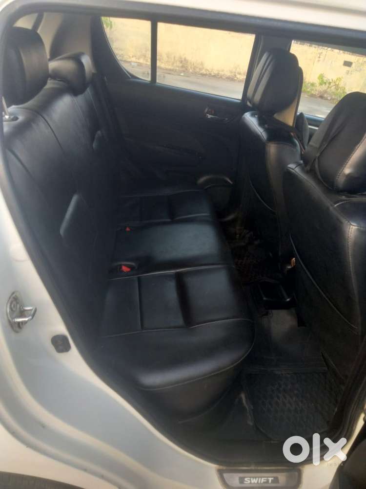 Maruti Suzuki Swift Vxi 1.2 Abs Bs-iv, 2013, Petrol