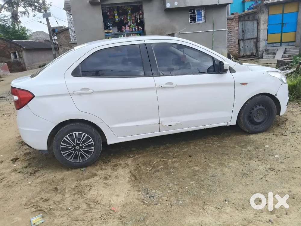 Ford Aspire Titanium 2016(tax-2031)