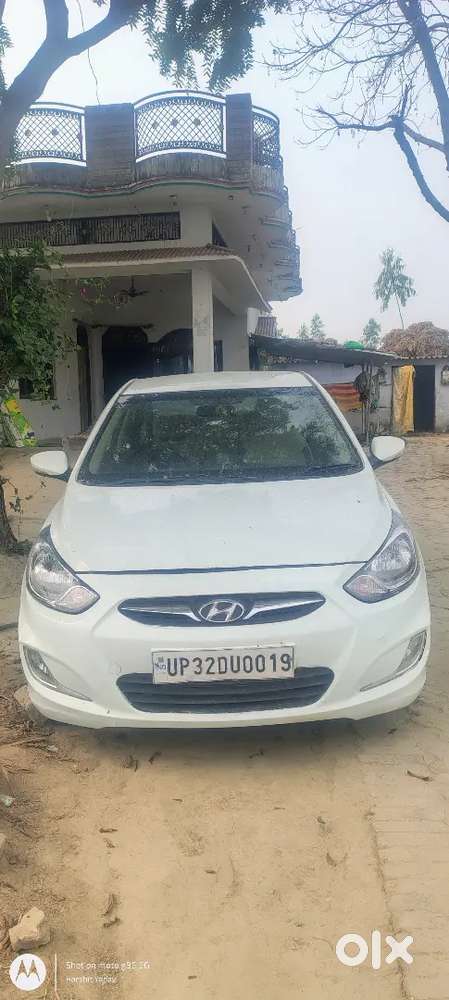 Hyundai Verna 2012