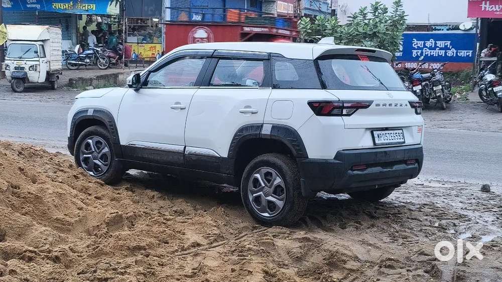 Maruti Suzuki Brezza 2024 Lxi Smart Hybrid