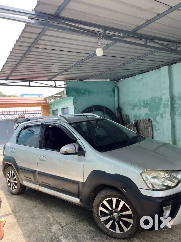 Toyota Etios Cross
