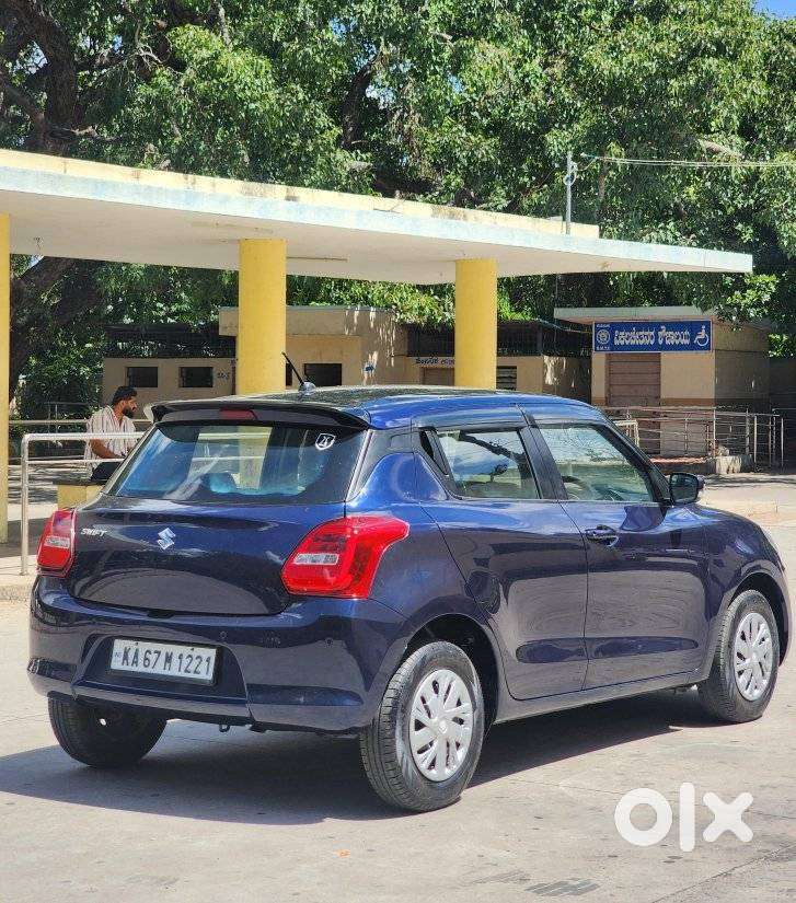 Maruti Suzuki Swift Vxi + Manual, 2022, Petrol
