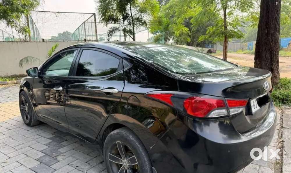 Hyundai Elantra 2012