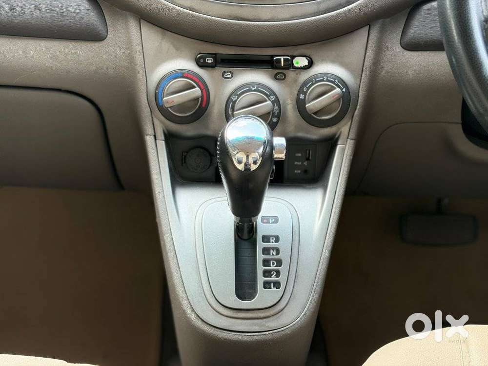 Hyundai I10 Sportz At, 2012, Petrol