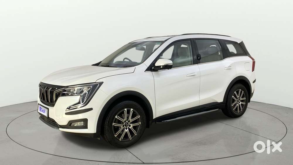 Mahindra Xuv700 2.0 Ax 7 Petrol Mt Str, 2024, Petrol