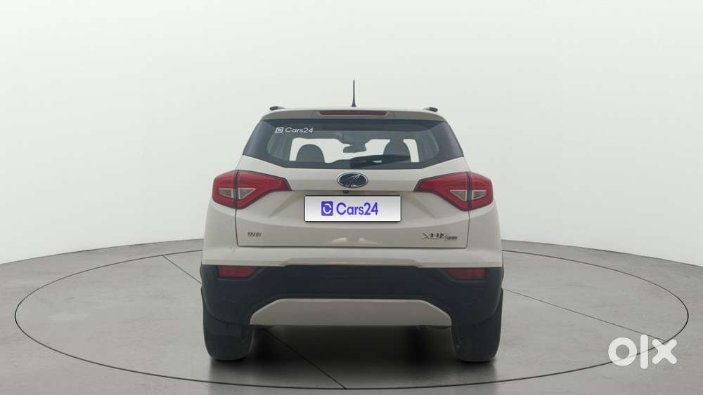 Mahindra Xuv300 W8, 2021, Petrol