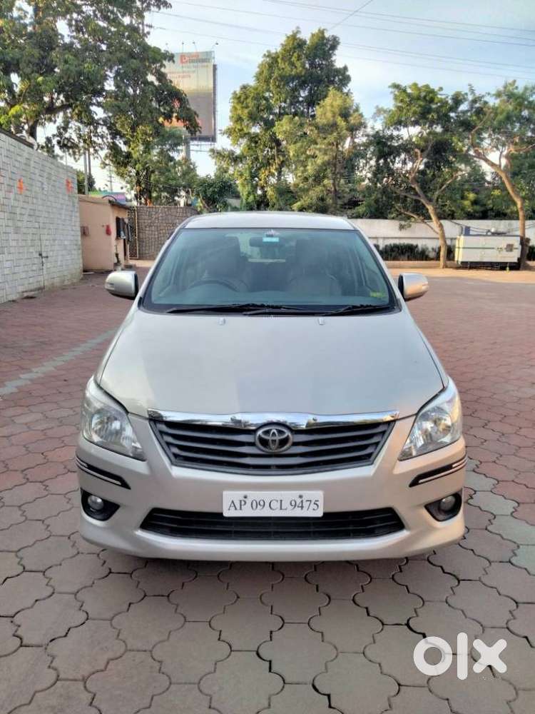 Toyota Innova 2.5 V 7 Str, 2012, Diesel