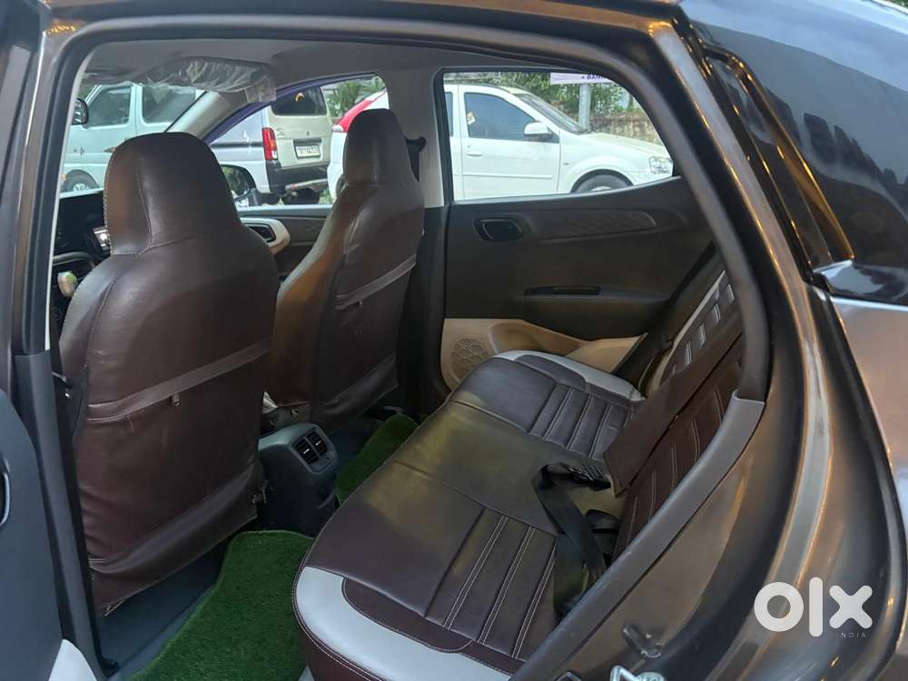 Hyundai Aura 1.0 Sx Plus Petrol, 2023, Petrol