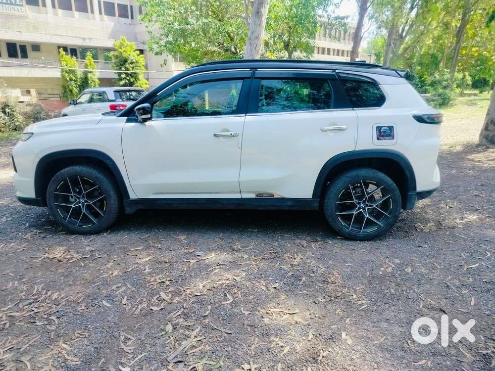 Maruti Suzuki Grand Vitara 1.5 Alpha Smart Hybrid, 2023, Petrol