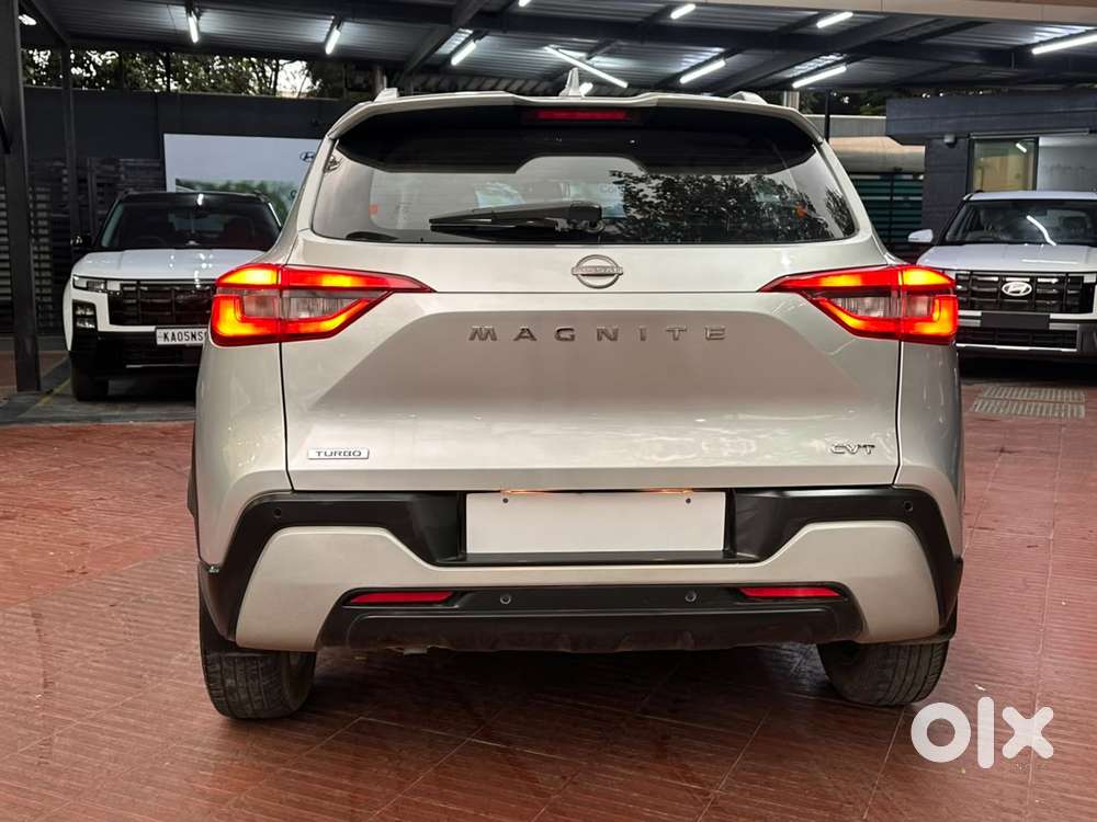 Nissan Magnite 1.0 Xv Turbo Cvt, 2022, Petrol