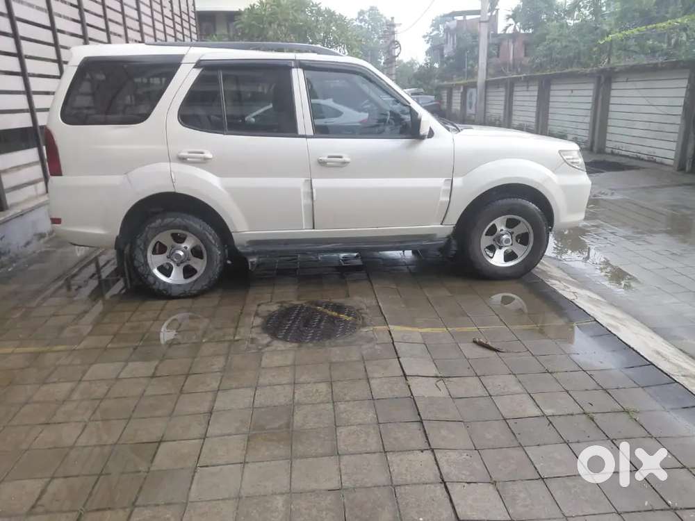 Tata Safari Storme 2013 Diesel 97000 Km Driven