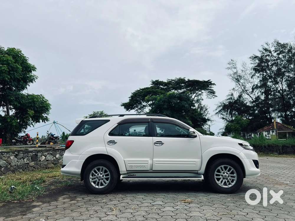 Toyota Fortuner 2014
