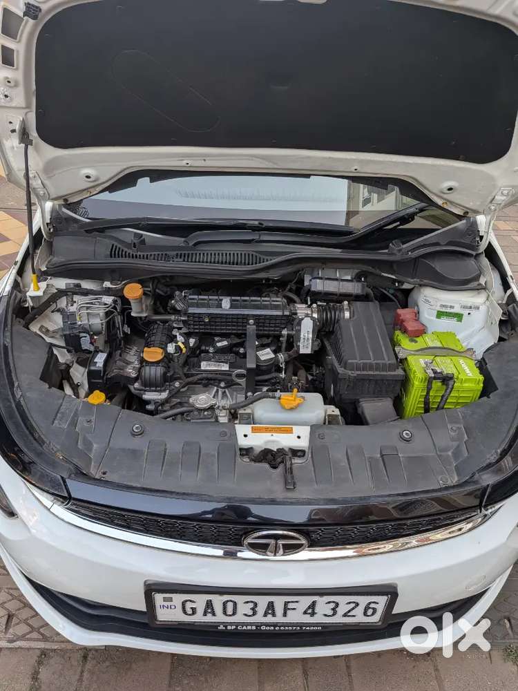 Tata Altroz 2023 Petrol Automatic 23500 Km Driven