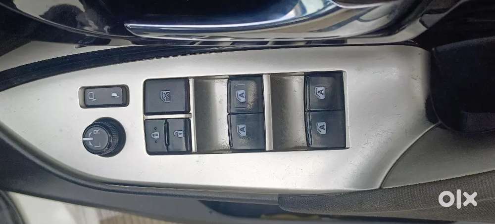 Toyota Innova Crysta 2022 Petrol 54000 Km Driven