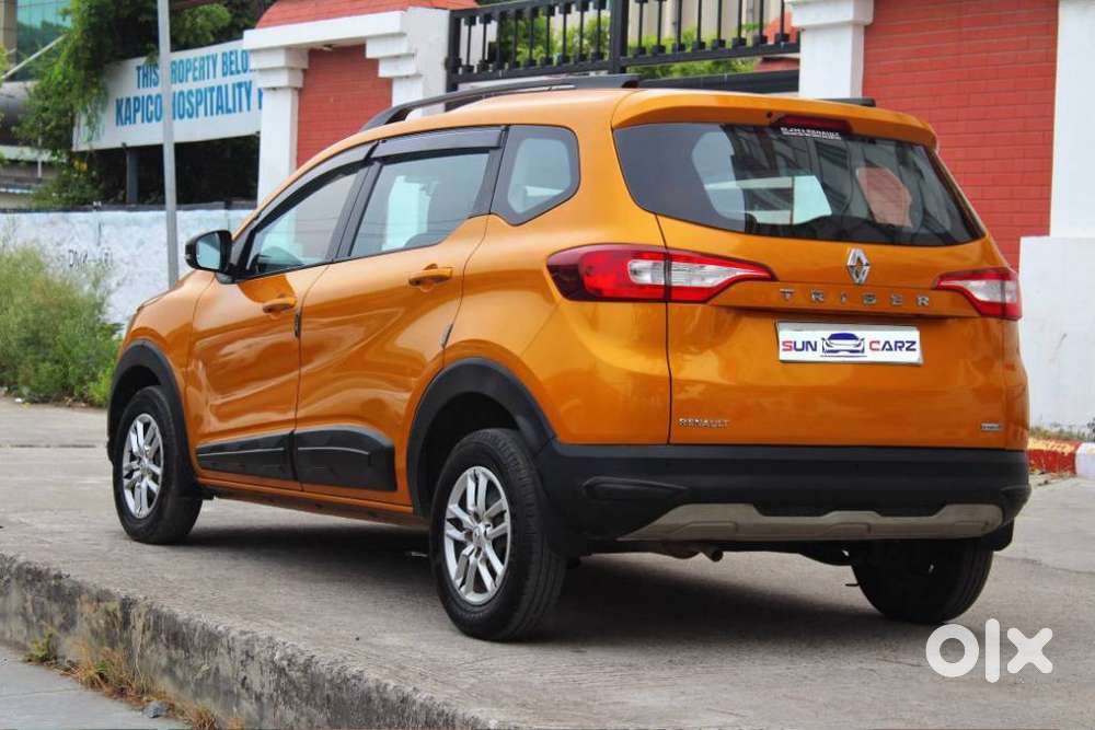 Renault Triber Rxt, 2022, Petrol
