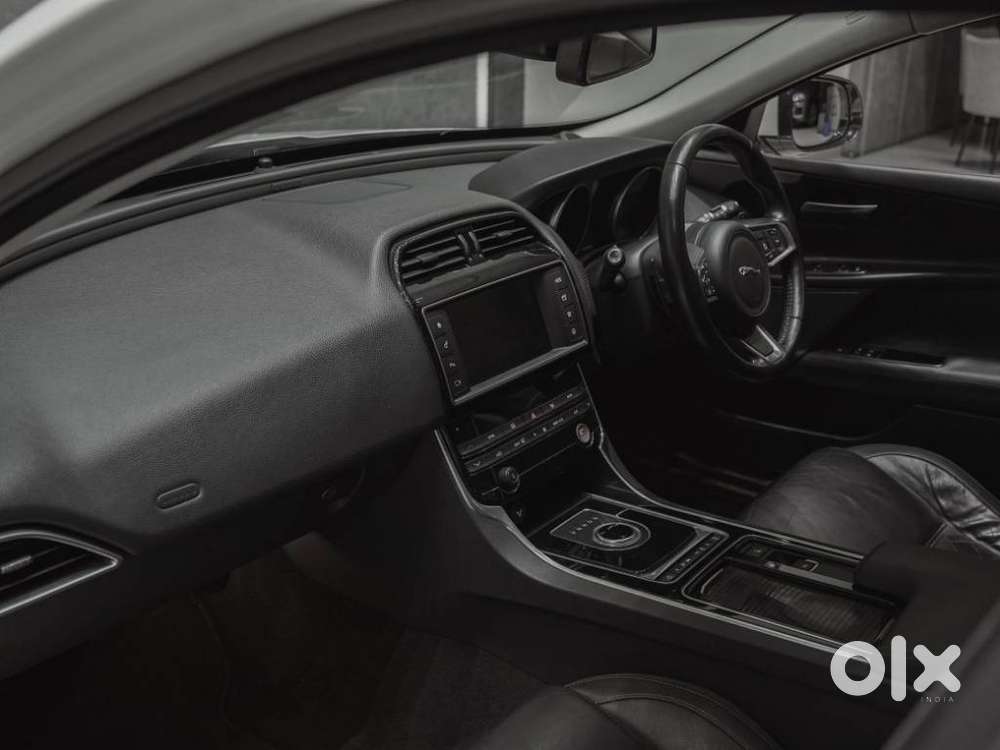 Jaguar Xe, 2017, Diesel