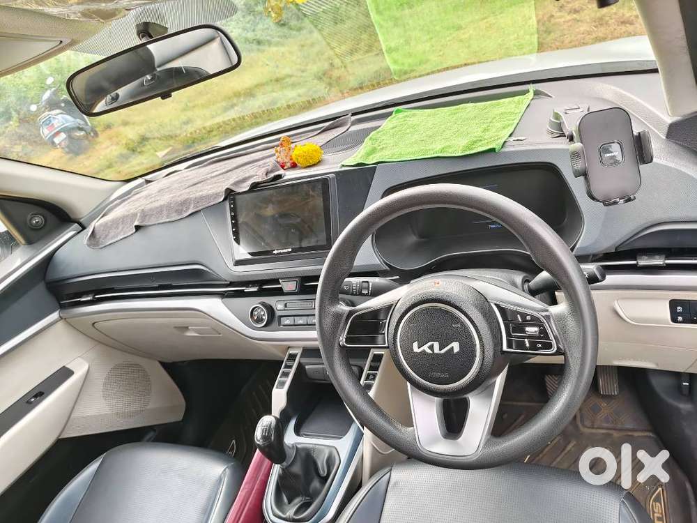 Kia Carens 2024