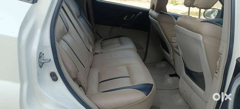 Mahindra Xuv500 W6 2wd, 2016, Diesel