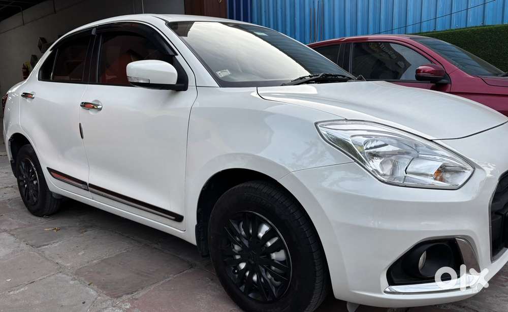 Maruti Suzuki Swift Dzire Vxi(o) Amt, 2022, Petrol