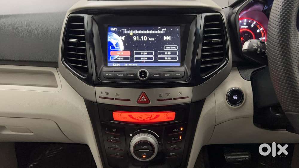 Mahindra Xuv300 1.2 W8 (o) Amt Petrol, 2022, Petrol