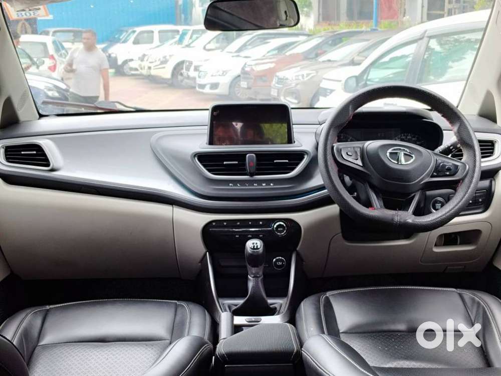 Tata Altroz Xz, 2023, Petrol