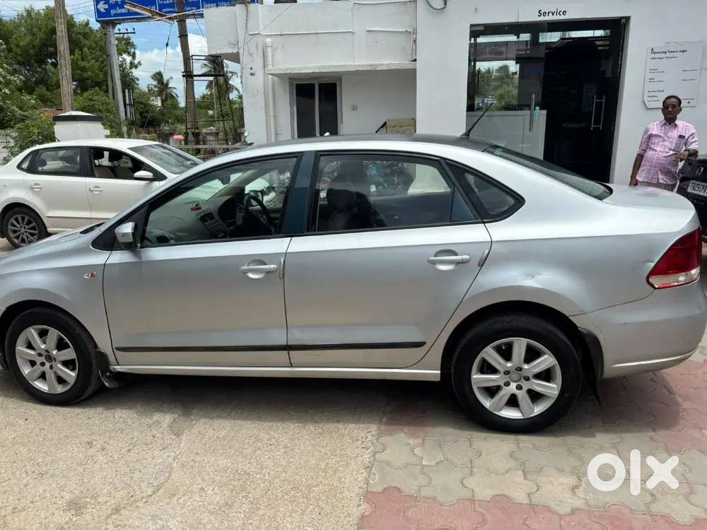 Volkswagen Vento Highline 2011 Petrol