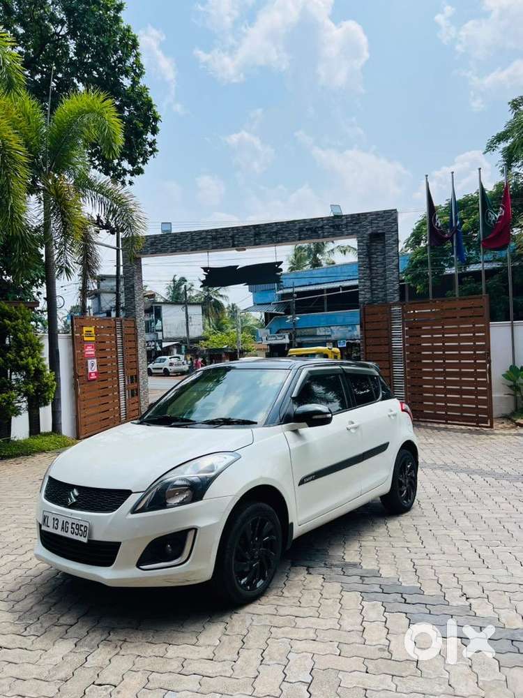 Maruti Suzuki Swift 2016 Petrol 121000 Km Driven