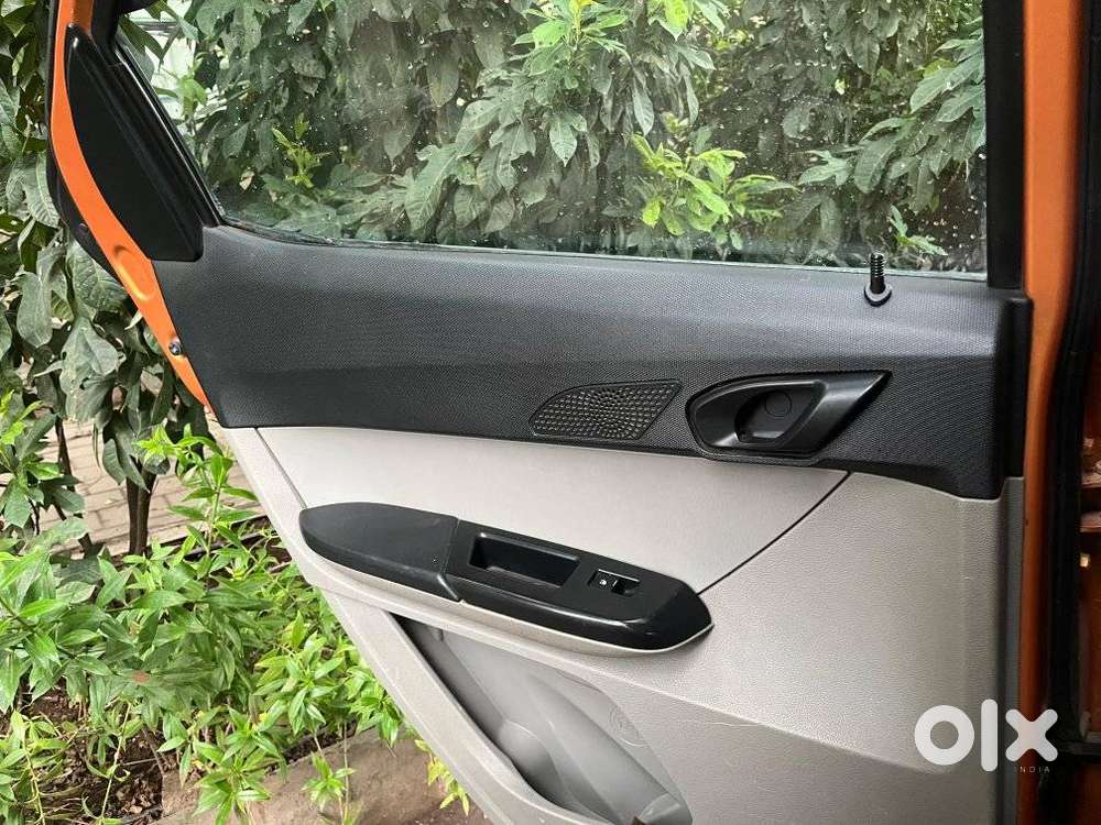 Tata Tiago 1.2 Revotron Xe, 2016, Petrol